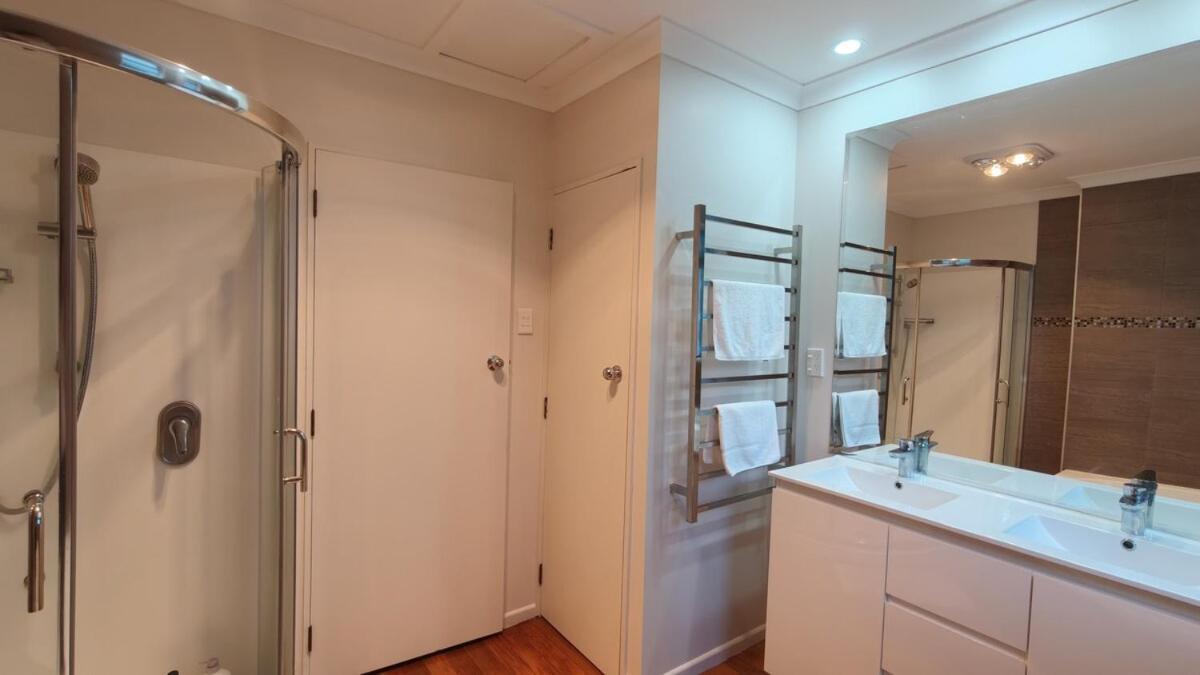Vila Hidden Oasis In Epsom With Panoramic View Auckland Exteriér fotografie
