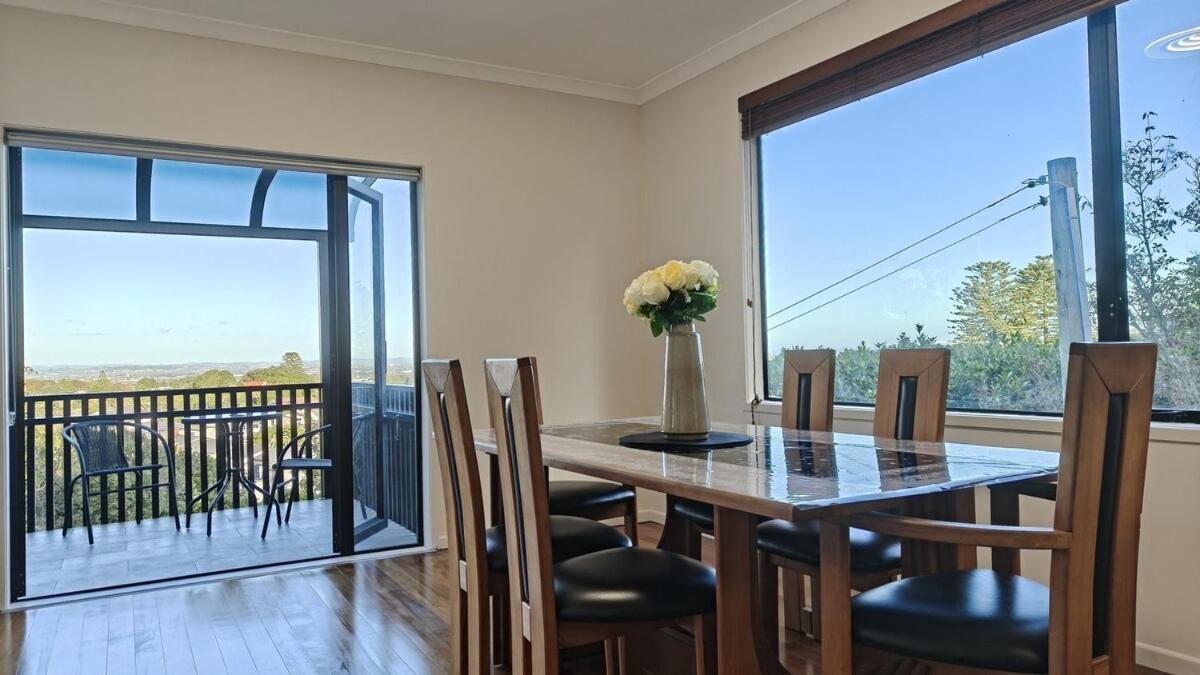Vila Hidden Oasis In Epsom With Panoramic View Auckland Exteriér fotografie